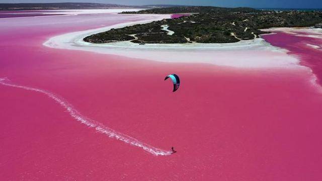 L'affascinante scenario della laguna di Hutt, in Australia, che affaccia sull'Oceano Indiano 