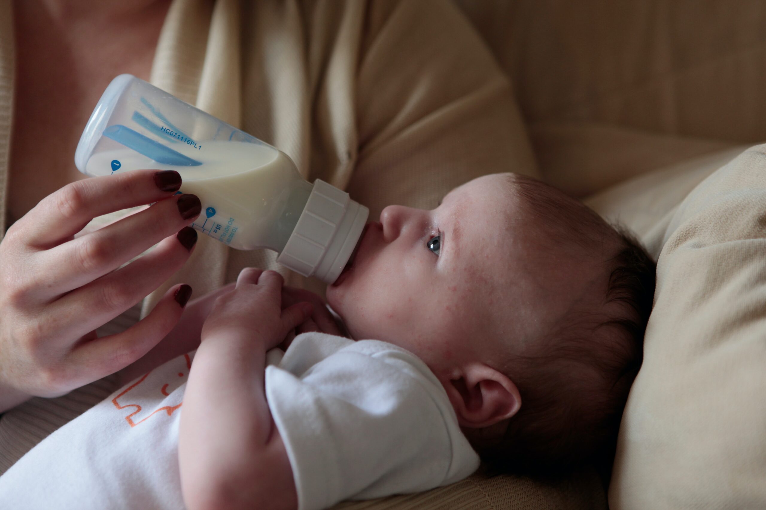 Latte in polvere per lattanti con integrazione oligosaccaridi