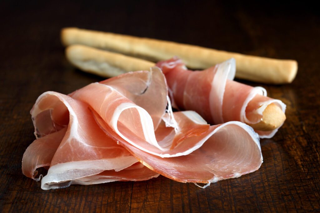 Prosciutto Crudo e Dieta: Benefici e Considerazioni