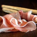 Prosciutto Crudo e Dieta: Benefici e Considerazioni