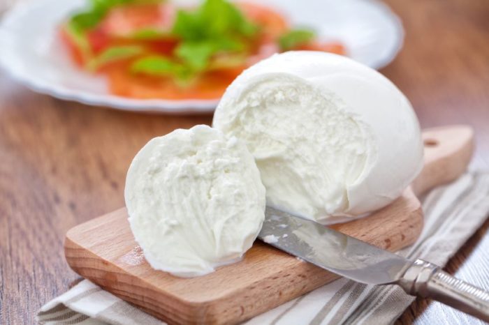 La Mozzarella per Abbassare il Colesterolo: È Possibile?